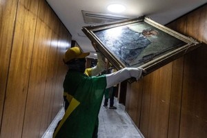Destrozos en Brasilia: Vándalos en acción