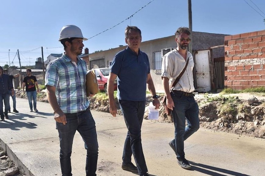"Estamos urbanizando un barrio que estaba totalmente olvidado", sostuvo el intendente Jatón.