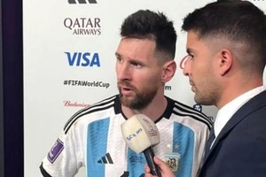 El momento en el que Messi insultó al jugador de Países Bajos.