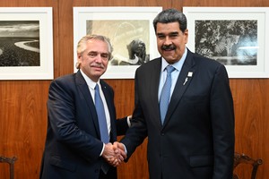La reunión se dio en el marco del Encuentro de Presidentes de los países de América del Sur. Crédito: Presidencia