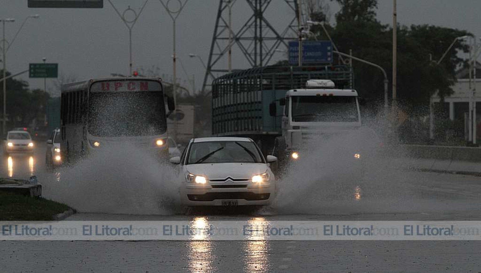 Avenida Leandro Alem y Guemes