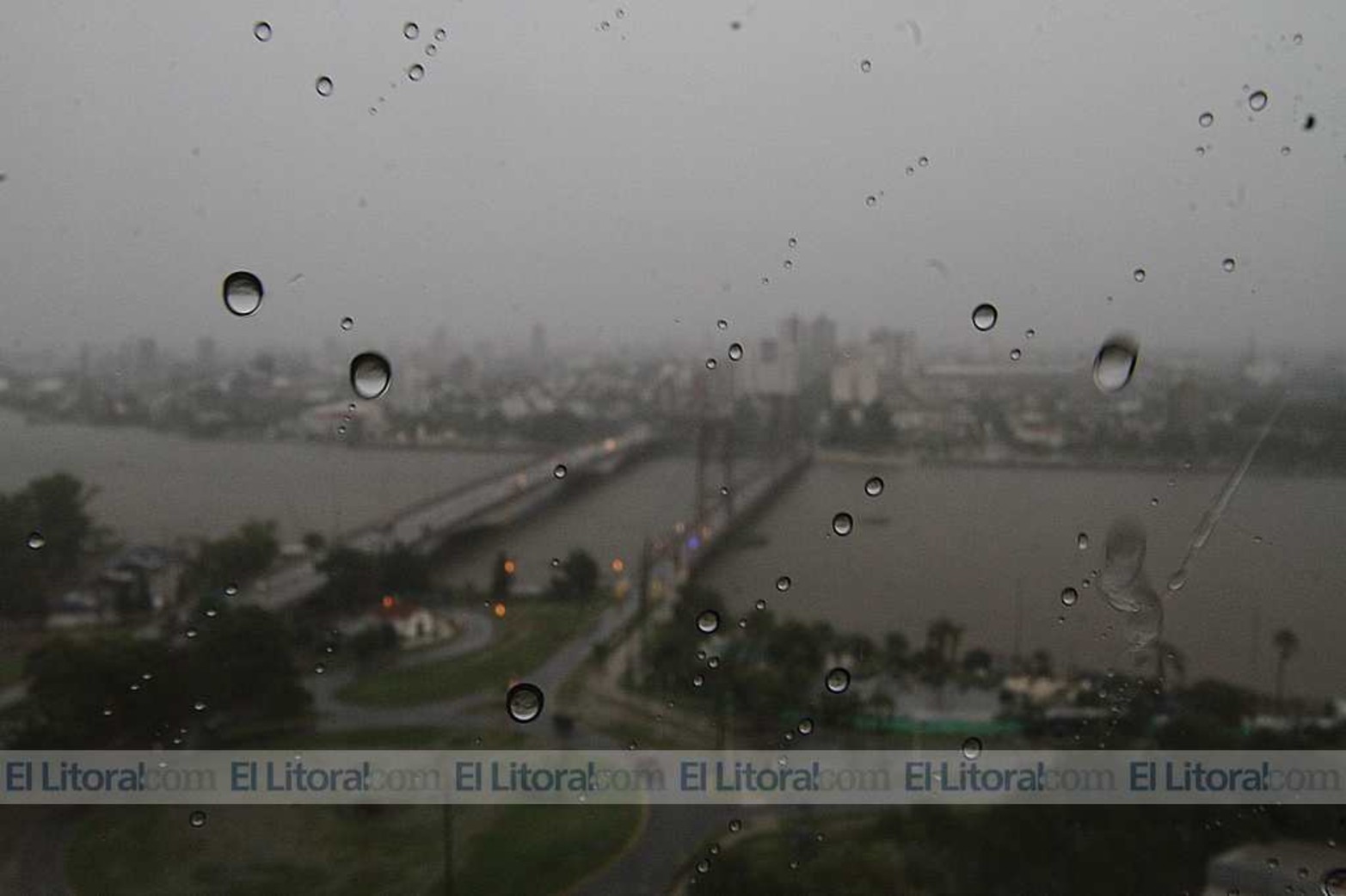 Puente Colgante, desde el hotel ATE UNL
