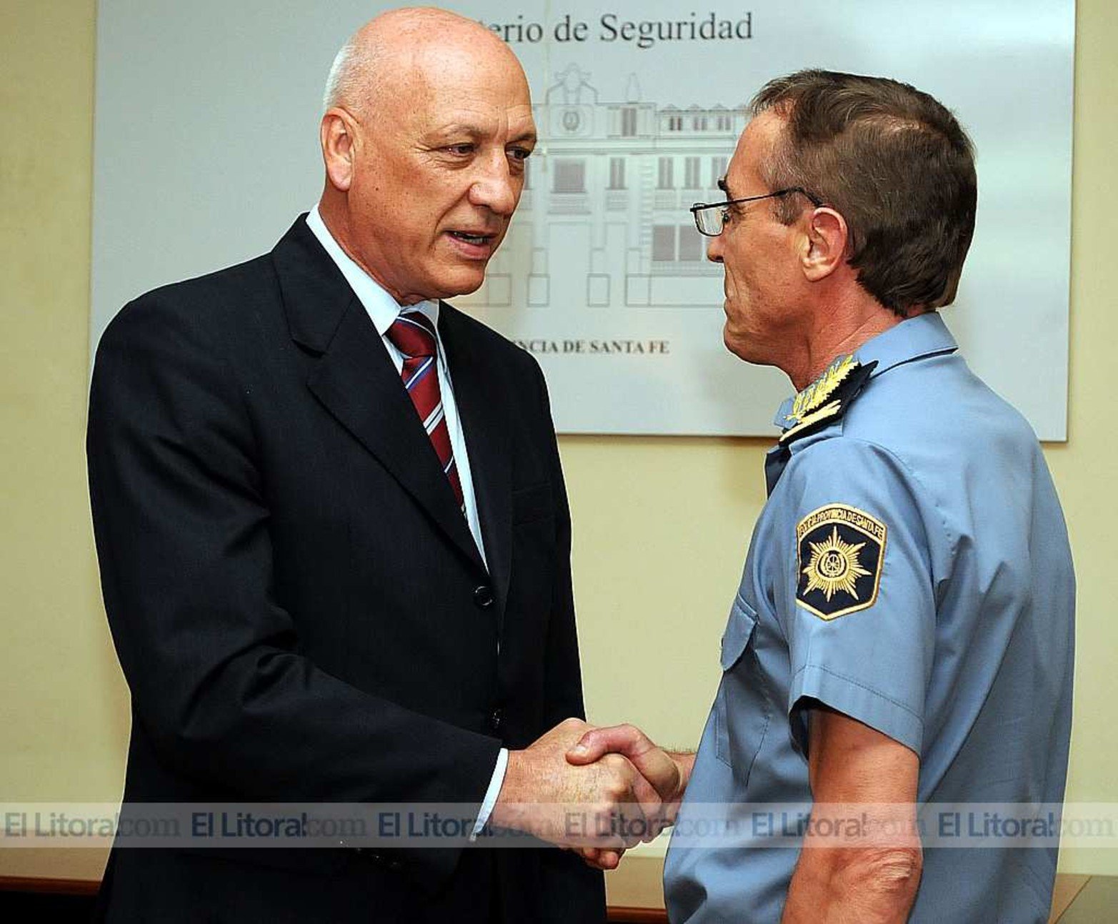 13 de diciembre de 2011 es puesto en funciones como Jefe de Policía de la provincia, acto que participó el gobernador Antonio Bonfatti