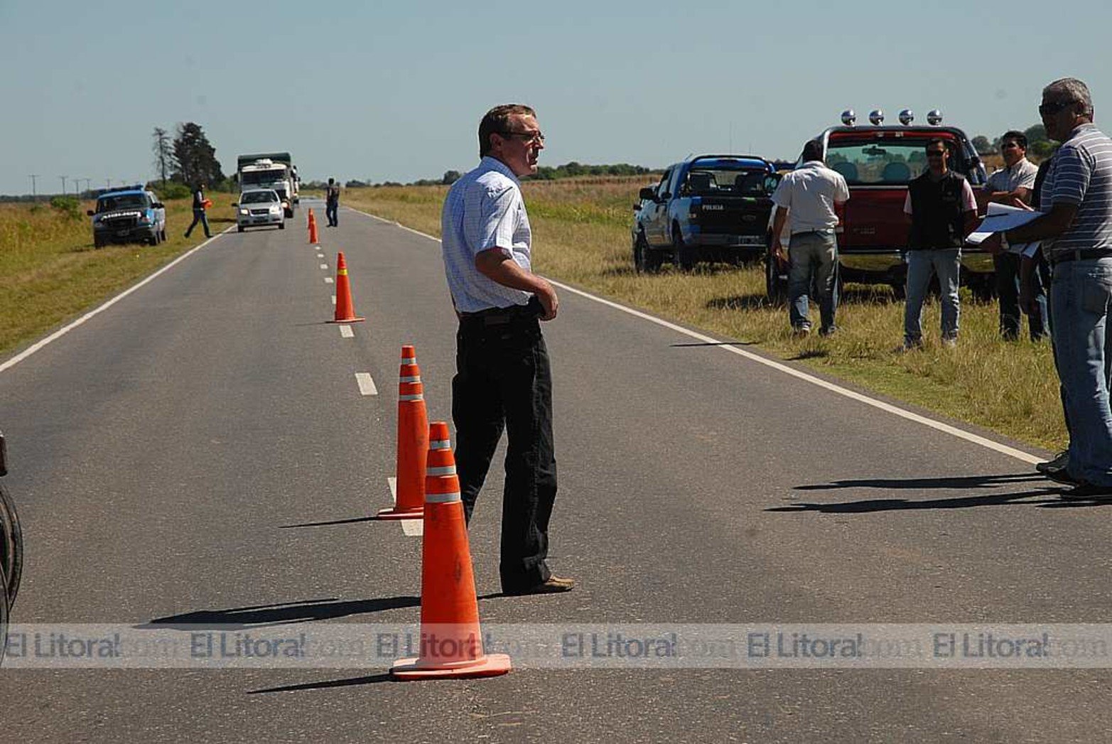 15 de enero de 2012 Encuentran una traffic abandonada con 500 kilos de marihuana en la ruta 4 cerca de Santo Domingo con logos del Ministerio de Desarrollo Social de la Nación los cuales terminan siendo truchos.