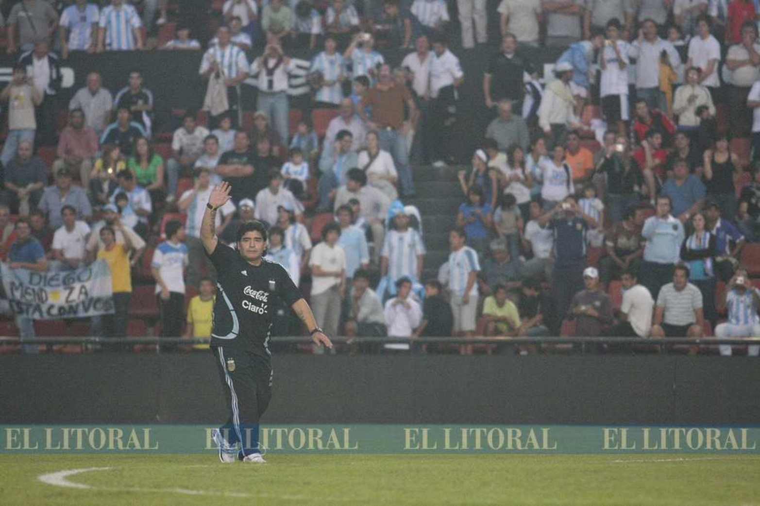 Año 2009. Maradona, DT de la Selección Argentina.