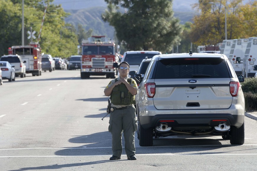 Imágenes del operativo en San Bernardino tras tiroteo
