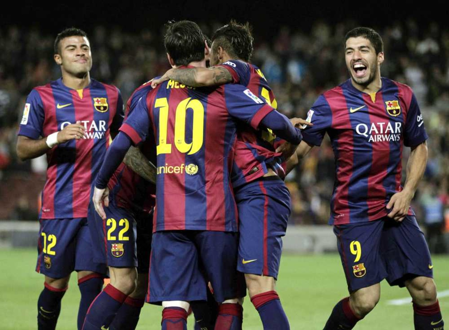 Goleada y punta para Barcelona. Messi aportó con dos tantos.