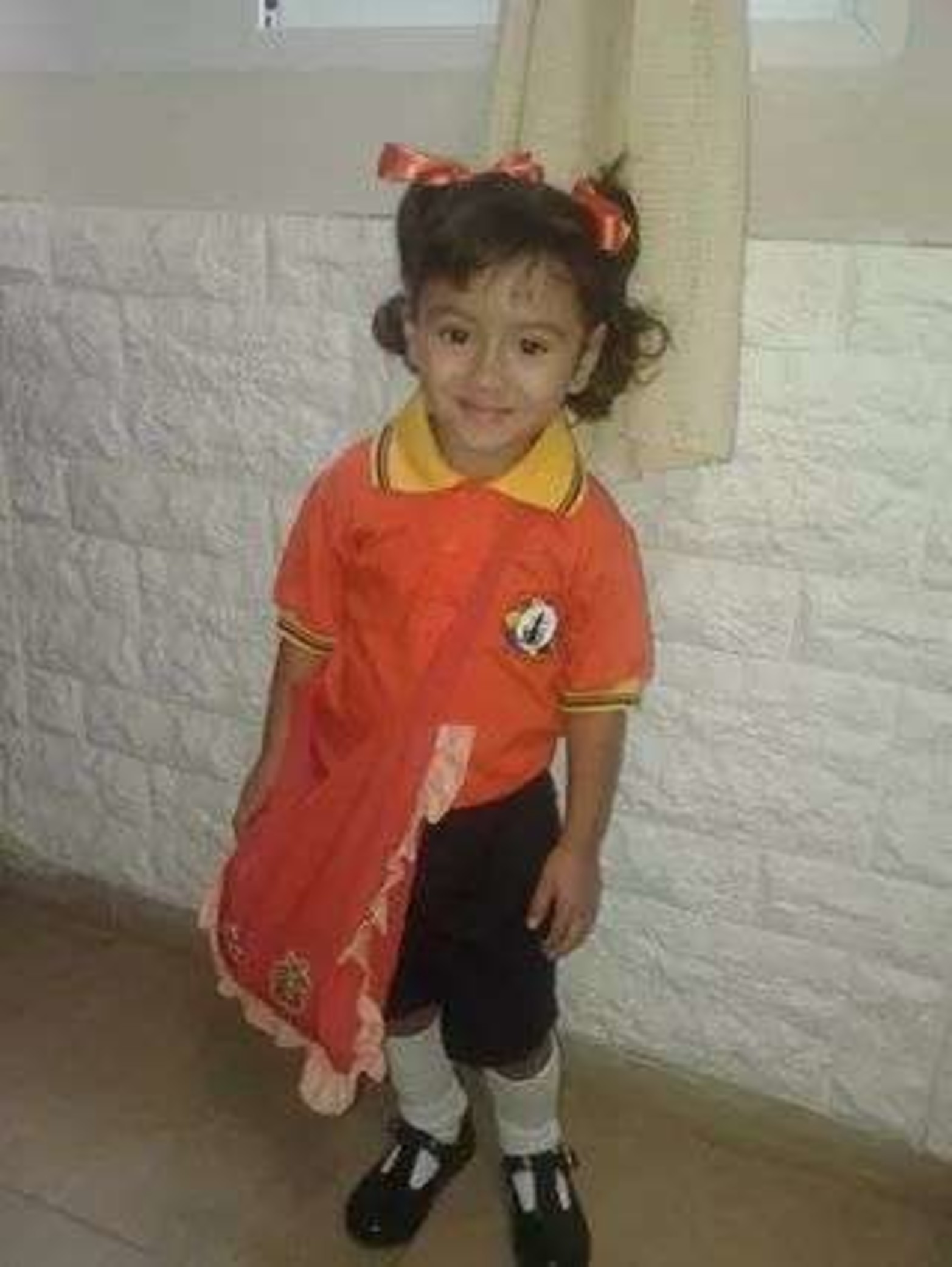 Irupé Guadalupe Perez , mi sobrina, en su primer día de Jardín Antonia María Berna