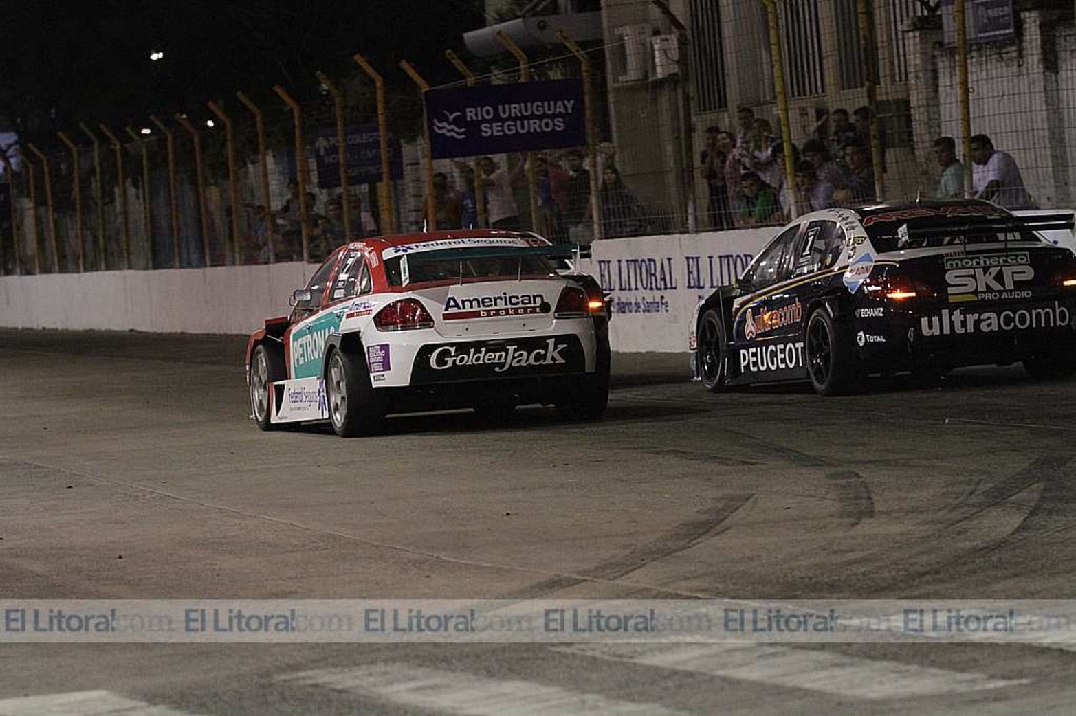 Secuencia de sobre paso de Ardusso en la esquina de Lisandro de La Torre