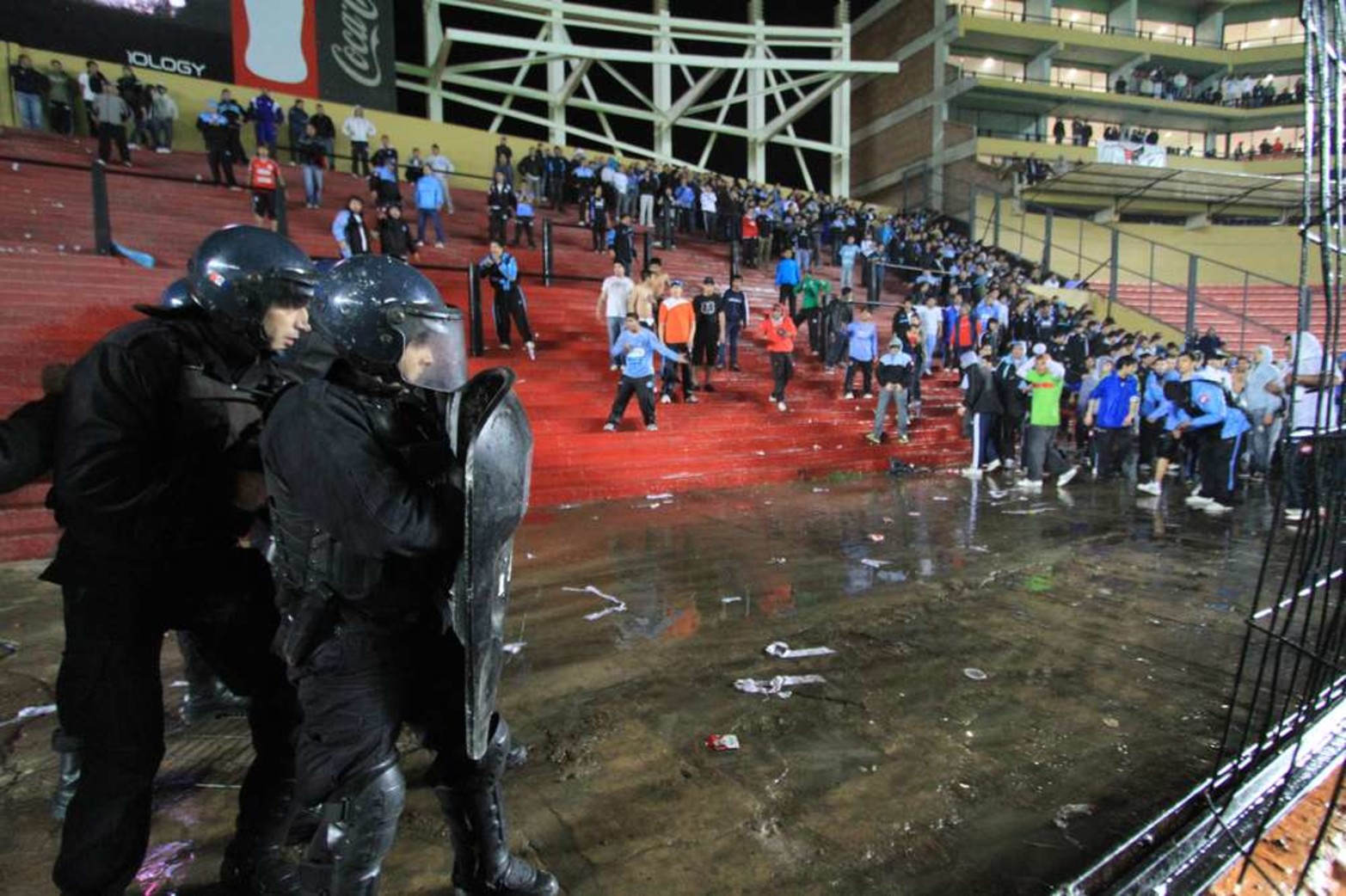 Incidentes en la cancha de Colón (Agosto 2012)