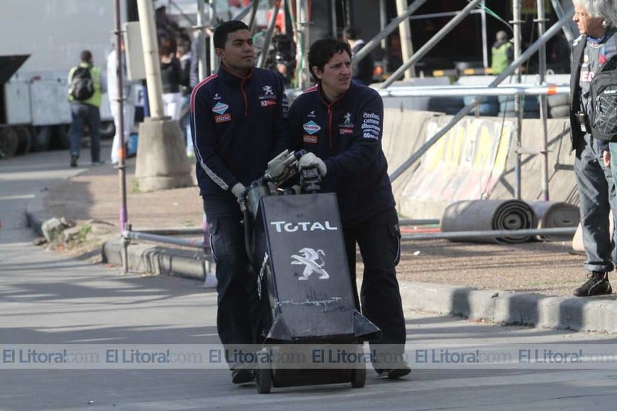 Sábado de STC 2000, el color