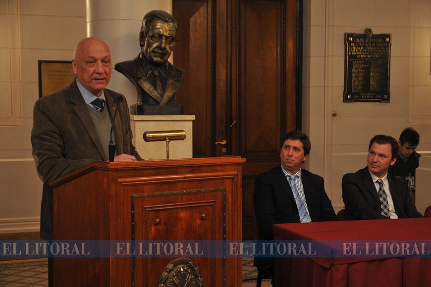 Entrega de reconocimientos 100 años El Litoral en Legislatura