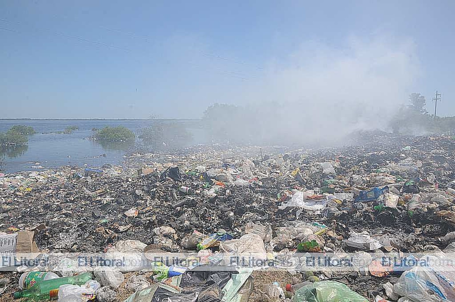 Tira De Basura Barrio Lomas San Jose Rinco