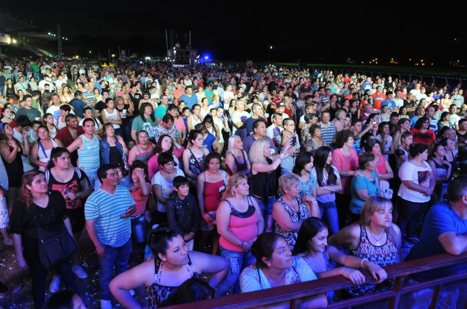 La primera edición de la Fiesta de la Cumbia concluía el domingo a la noche en el Hipódromo Las Flores