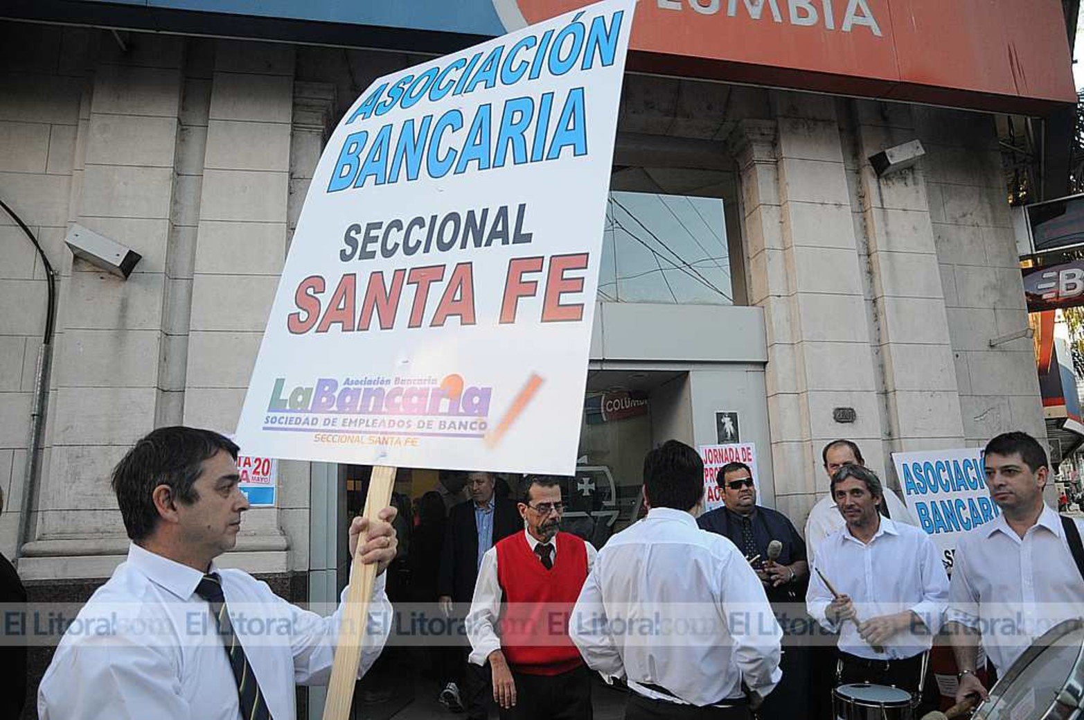 Jornada de protesta activa del gremio de La Bancaria.