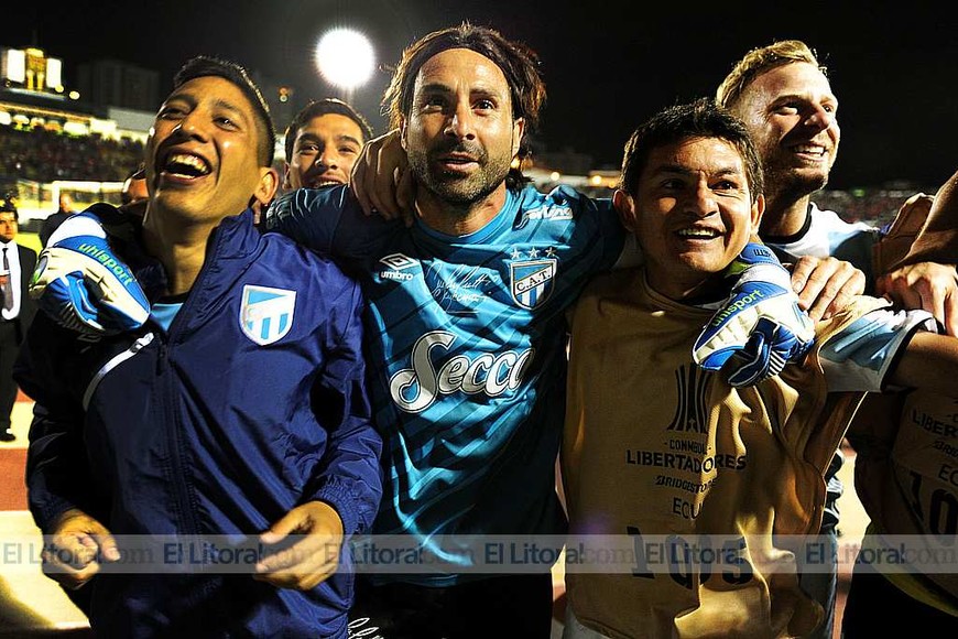 Épica victoria de Atlético Tucumán en Ecuador para avanzar de ronda