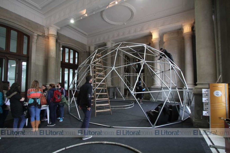 Tecnópolis va tomando forma