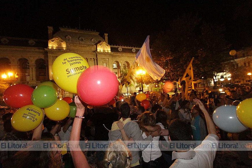 11 imágenes de los festejos del triunfo de Macri en Santa Fe