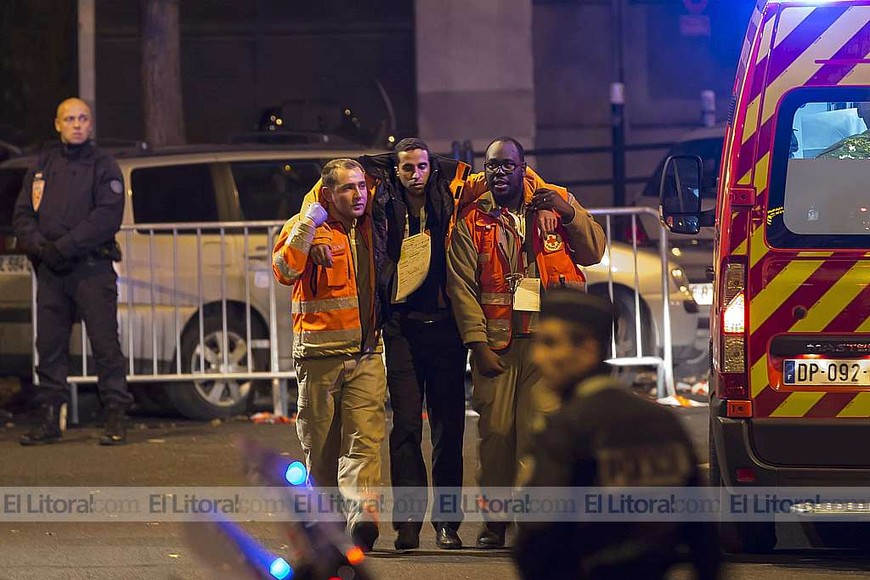 Imágenes de una noche de terror en París
