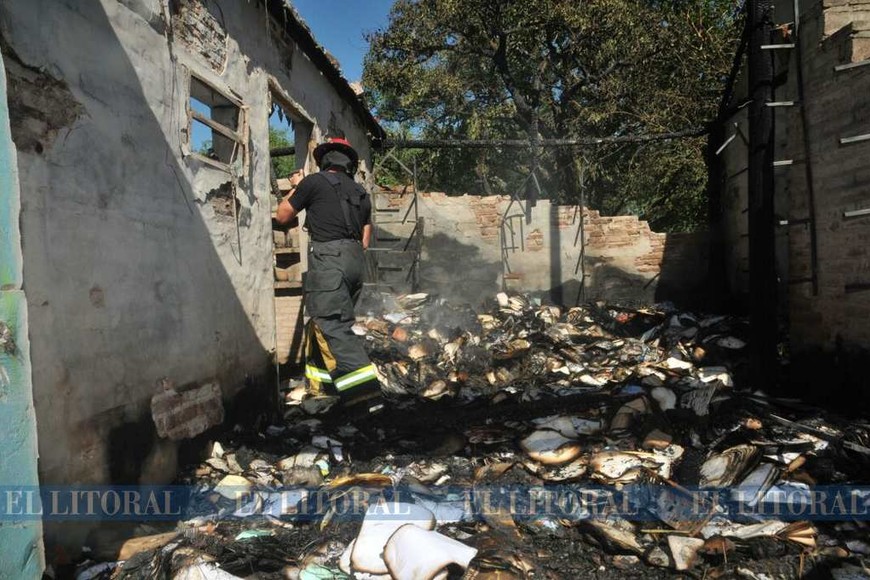 Se incendió la biblioteca popular Juglares Sin Fronteras