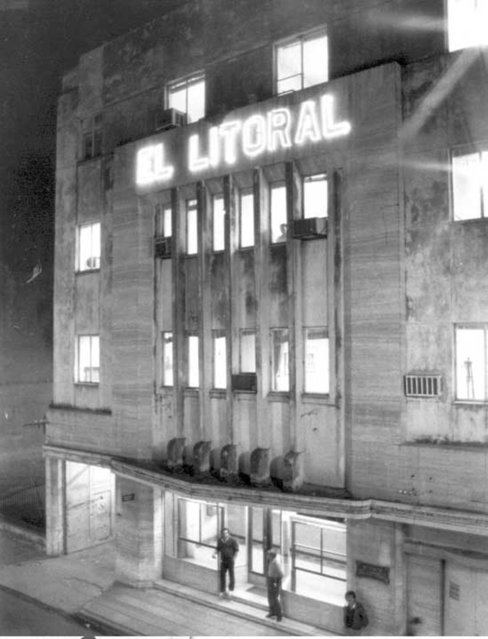 La sede de Diario El Litoral de calle San Martín al 2600