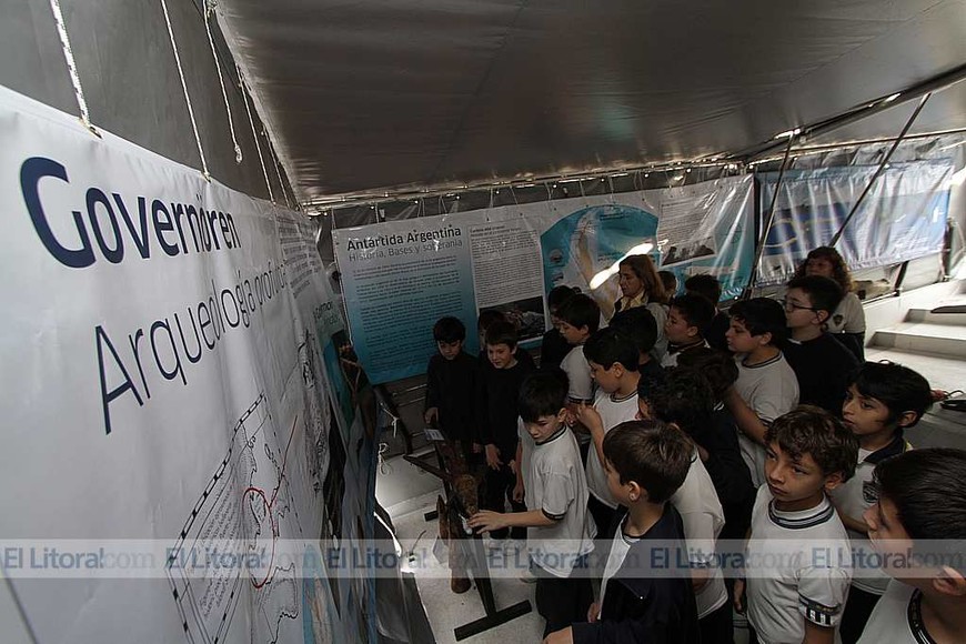 Catamarán Ice Lady en Santa Fe