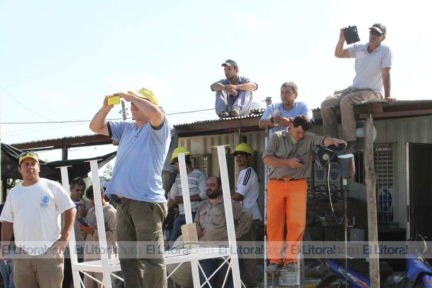 El Presidente inauguró ocho casas en Santa Fe