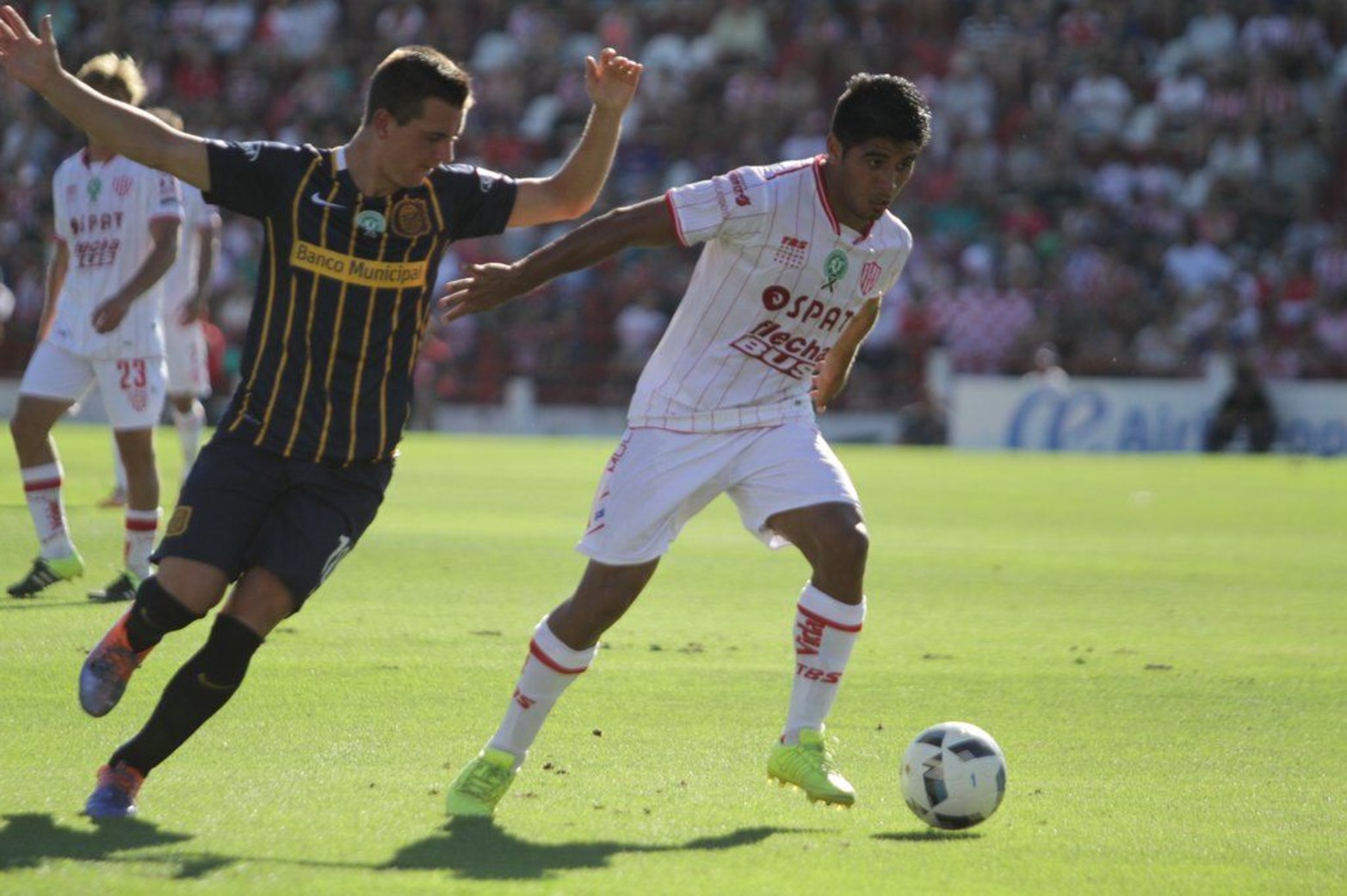 En una tarde calurosa, Unión le ganó a Rosario Central por 2 a 0