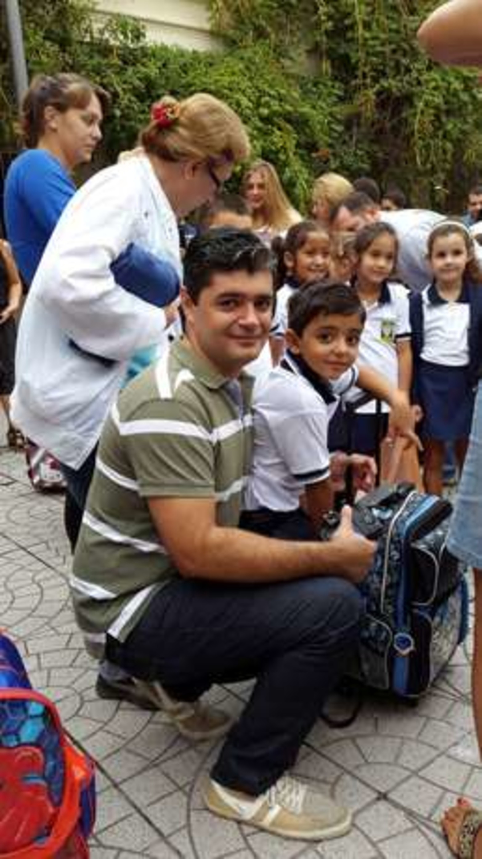 Comienzo de clases Nacho y su papá, colegio San Cayetano