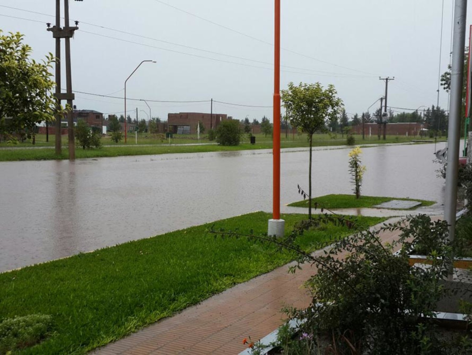 Avenida  San Martín, Monte Vera.