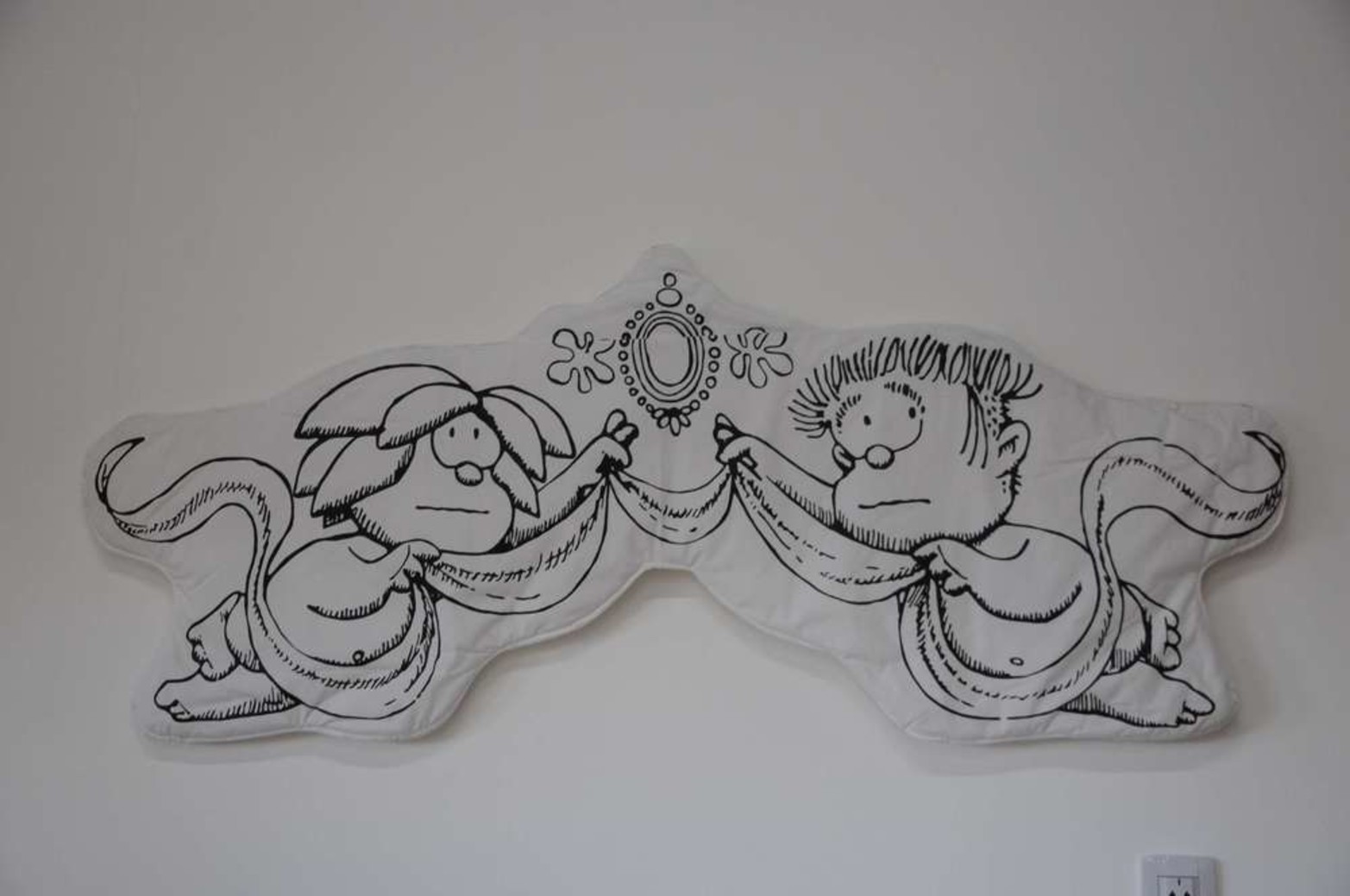 La muestra aborda el personaje de Quino, su familia y sus amigos a través de una serie de actividades y ambientaciones.