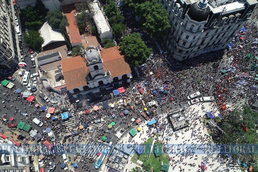 Desde el drone: Plaza de Mayo