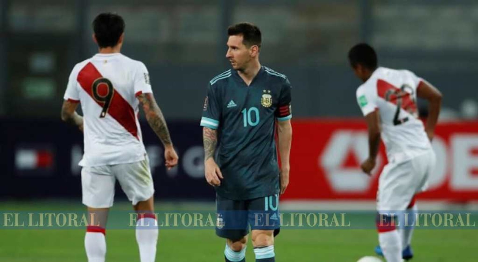 Argentino logró un contundente 2 a 0 en Perú. Logró 10 puntos de los 12 en juego.