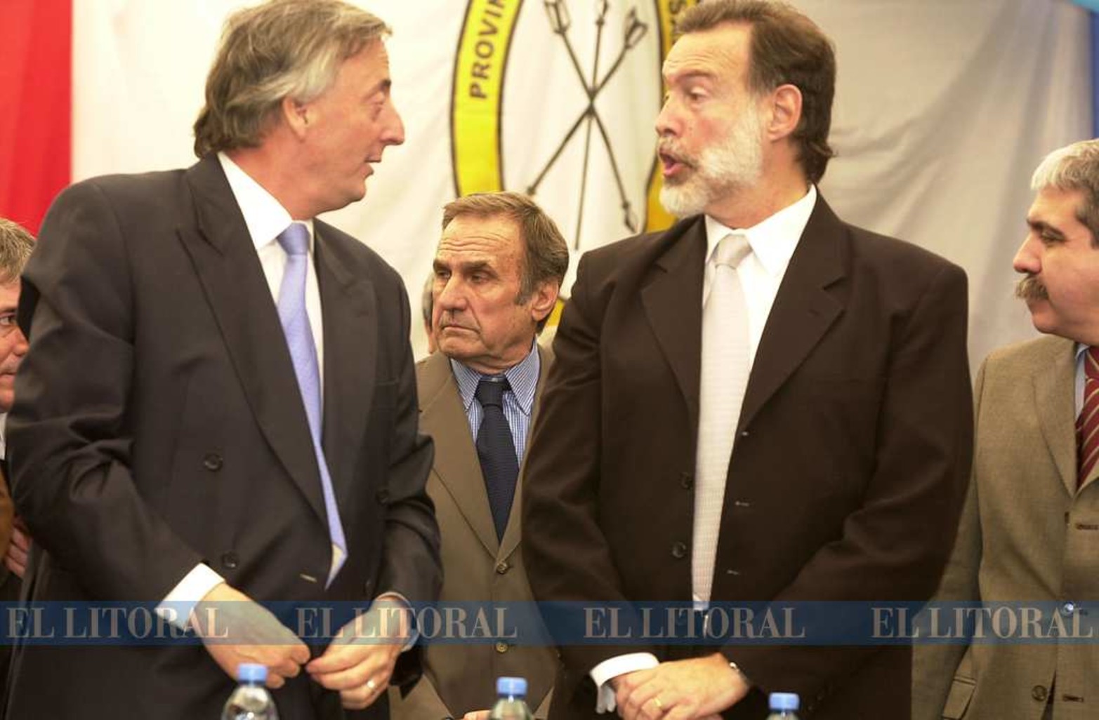 En marzo de 2007, Néstor Kirchner llegó y anunció el puente Santa Fe - Santo Tomé.