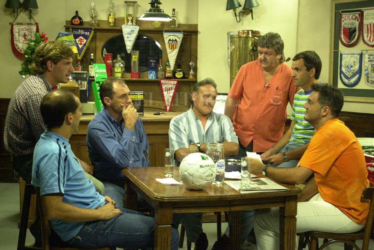 Diciembre de 2002. En el programa Café con Fútbol que se emite por la señal de Cable y Diario.