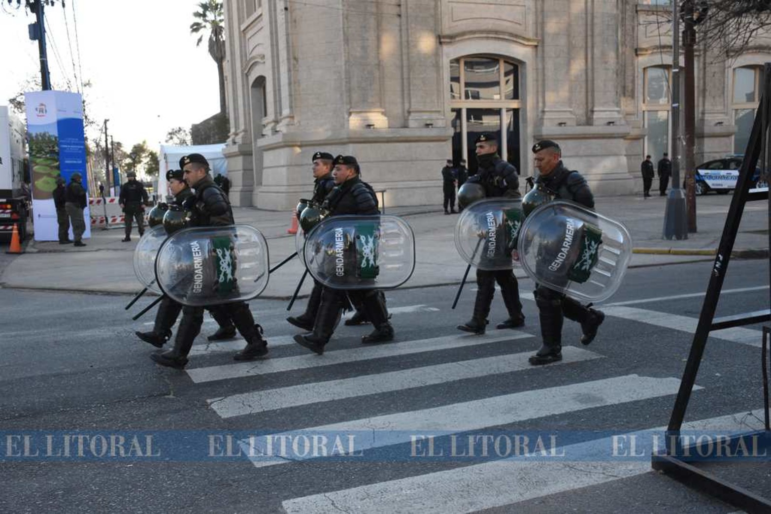 Sitiada la Estación Belgrano y varias cuadras a la redonda. Se hizo un cerco perímetral que solo circularon vecinos residentes los días previos y durante la cumbre.
