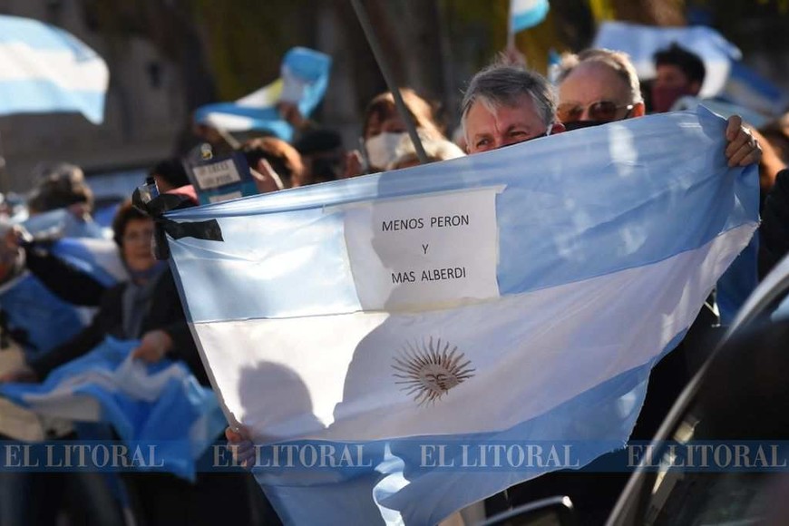 #9JYoVoy: En Santa Fe también se sintió la protesta