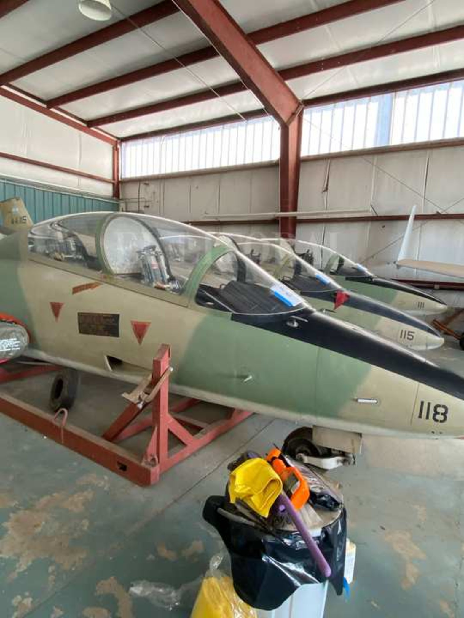 El sunchalense Owen Guillermo Crippa manipuló el Jet Caza Aermacchi MB 339 protagonizó una de las misiones más espectaculares durante la guerra de Malvinas está a punto de ser recuperado y repatriado desde EE. UU para su restauración y exhibición en el Museo de la Aviación Naval de Bahía Blanca.