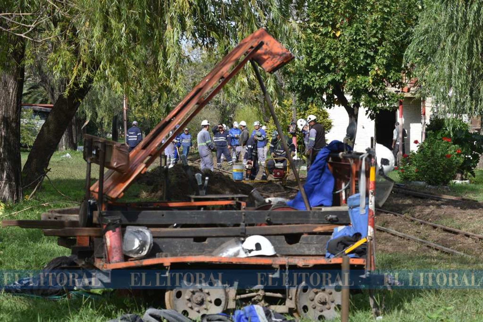 Reparación de vías Vélez Sarsfield y Llerena