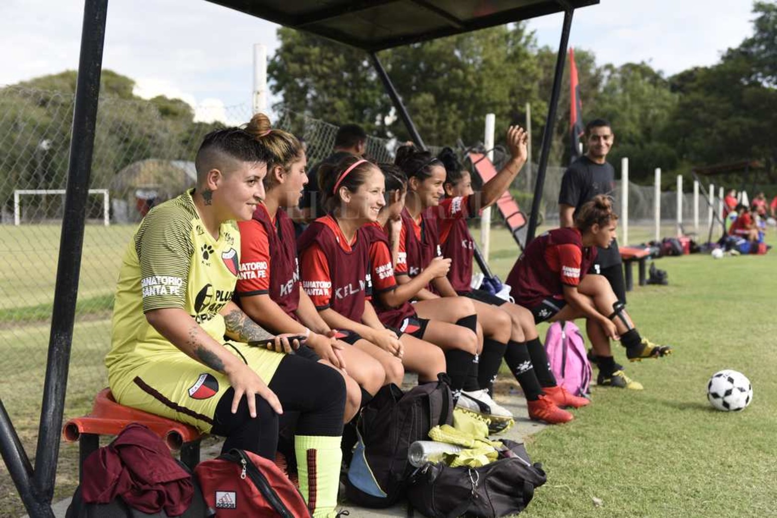 4 a 1 goleó el equipo Unión a Colón en el clásico femenino.