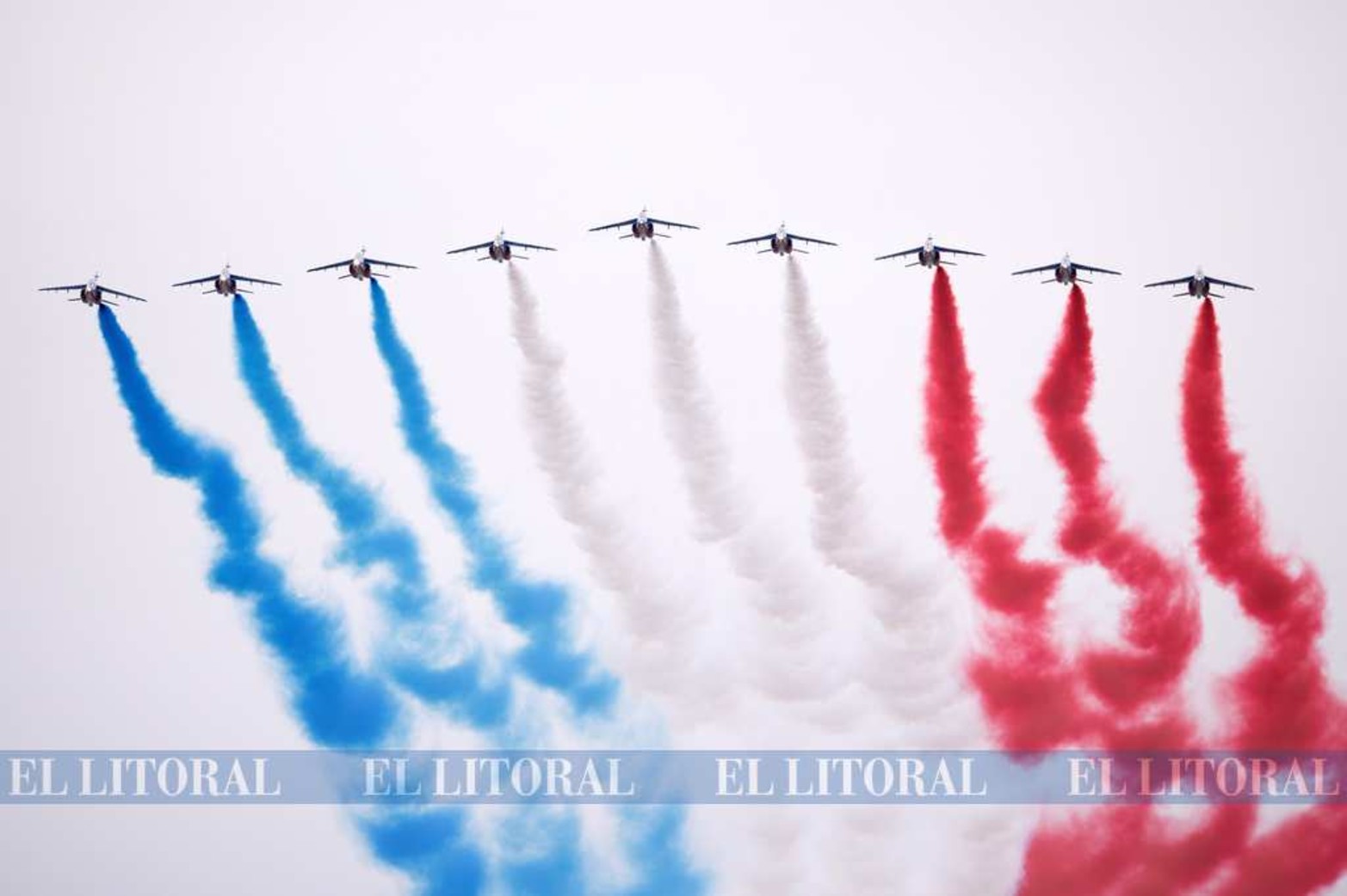 El día nacional de Francia, celebrado ayer 14 de julio,fue instituido por ley en 1880 para conmemorar la toma de la Bastilla del 14 de julio de 1789, símbolo del fin de la monarquía absoluta, y la Fiesta de la Federación del mismo día de 1790, símbolo de la unión de la nación francesa.