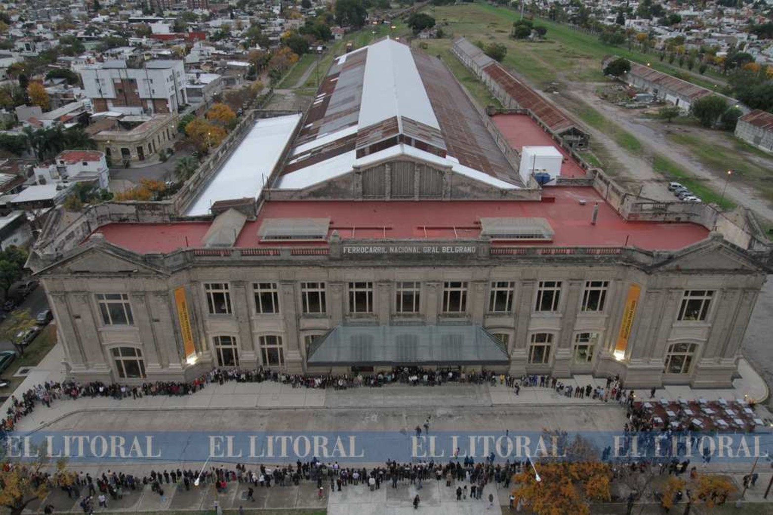 Abrazos a la Estación. En varias oportunidades instituciones abrazaron el lugar en reclamo para que se reutilice el lugar y ante la posible venta o concesión.