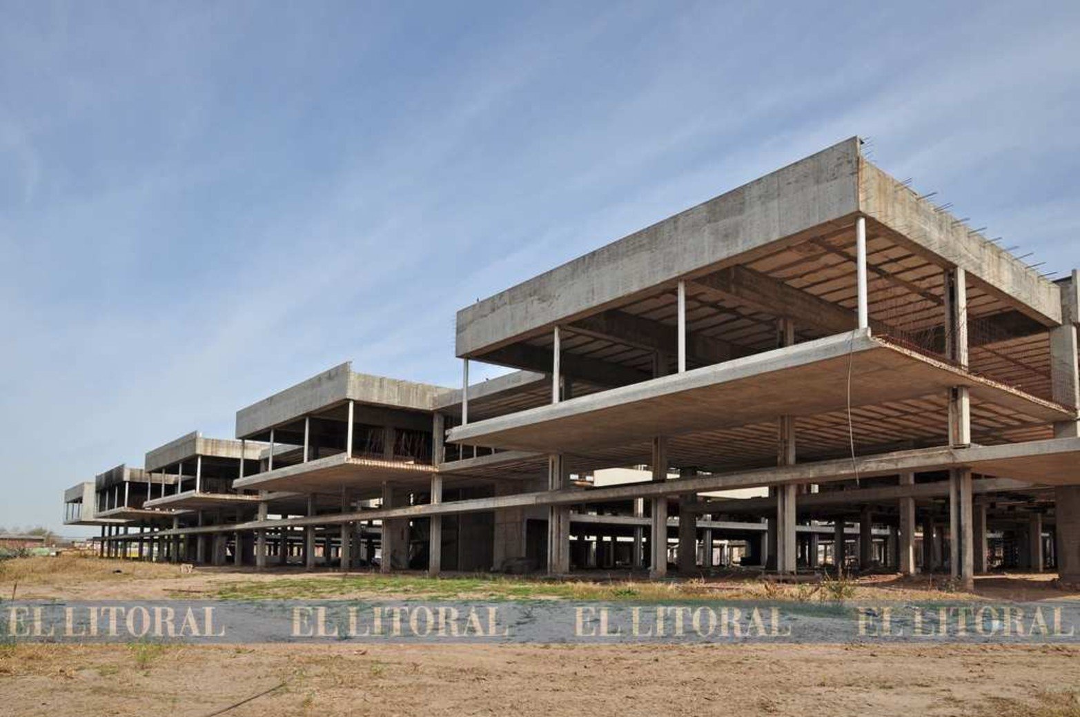 Miércoles 1º de agosto de 2012. Lo que se denomina el esqueleto de la obra.