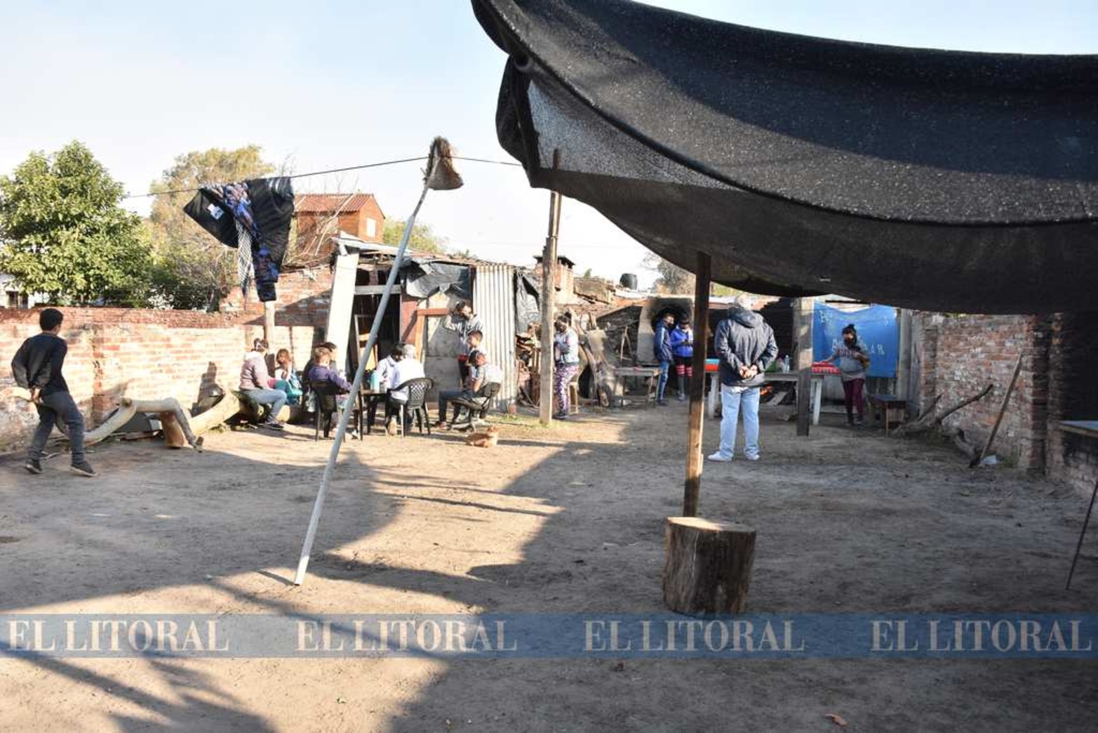 El comedor y merendero tuvo su génesis poco tiempo después de iniciado la cuarentena en marzo pasado. Actualmente 250 personas reciben la cena de lunes a viernes y el desayuno los sábados.