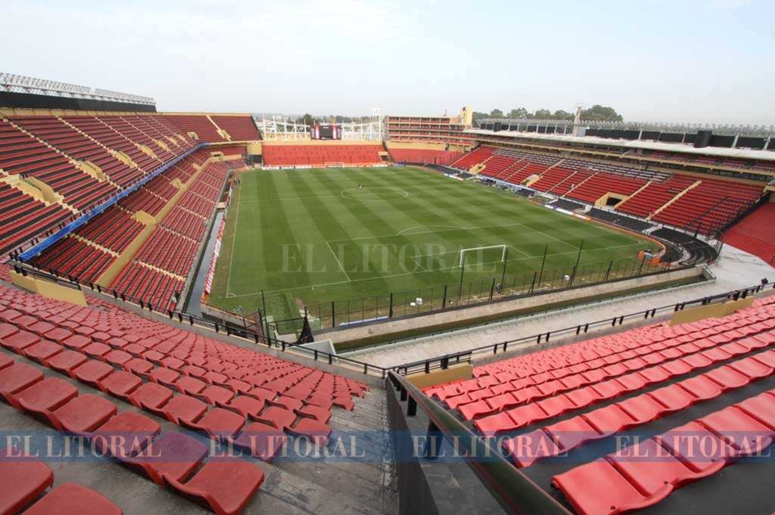 Así quedó la cancha con las remodelaciones para albergar a la Copa América 2011.