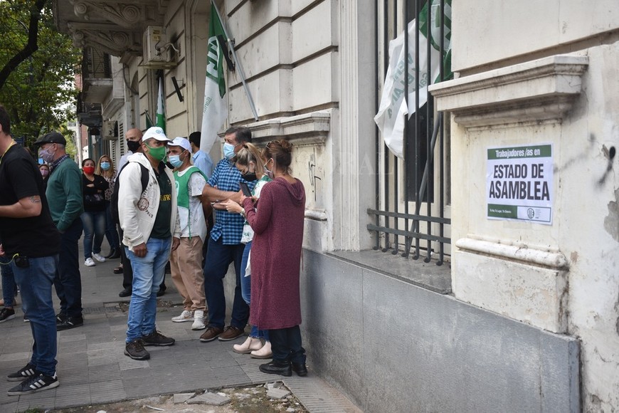 Protesta trabajadores del ex hospital de niños por deterioro edilicio