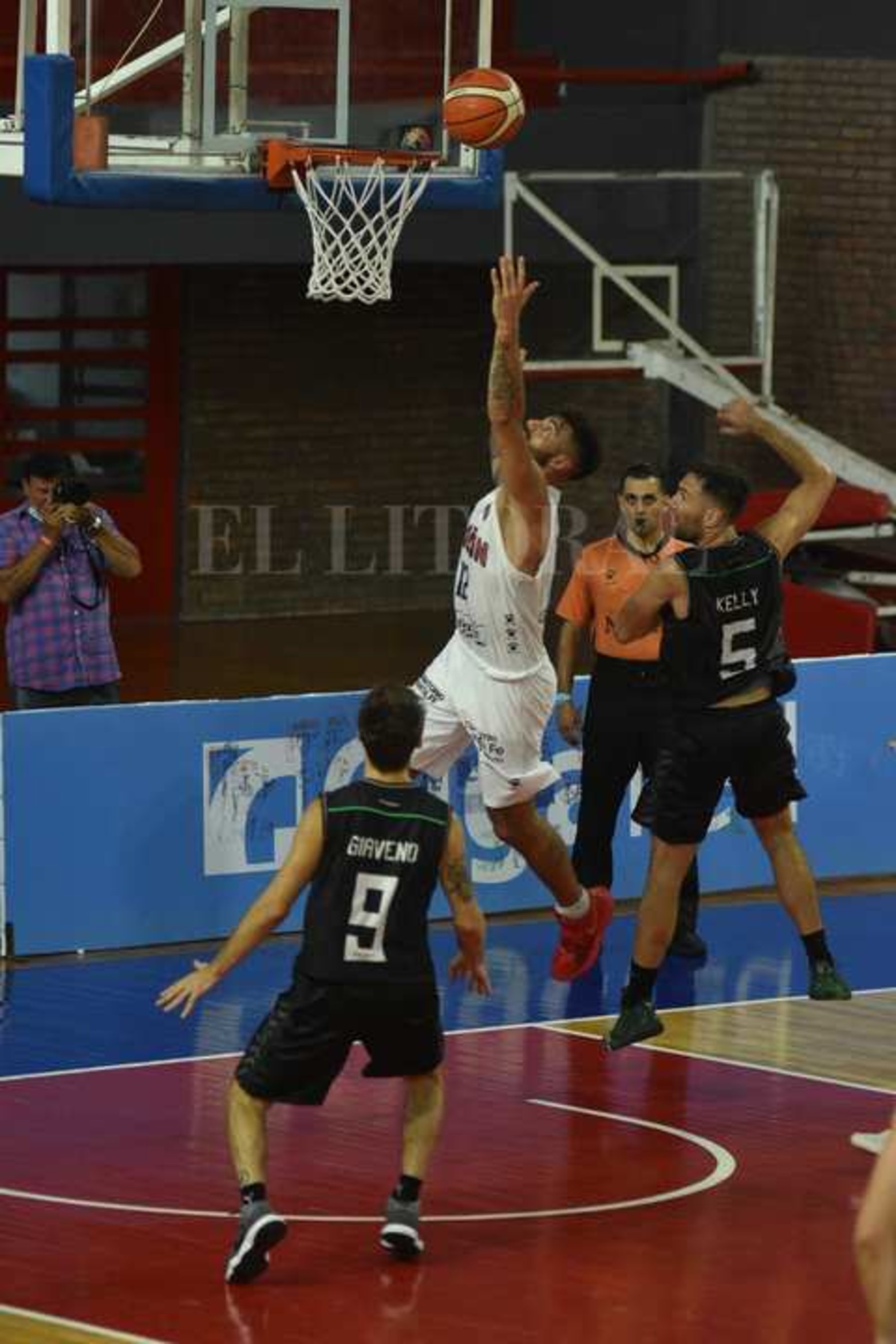 En un final para el infarto, Colón cayó por un punto: 83 a 82 frente a Central Olímpico Argentino de Ceres.