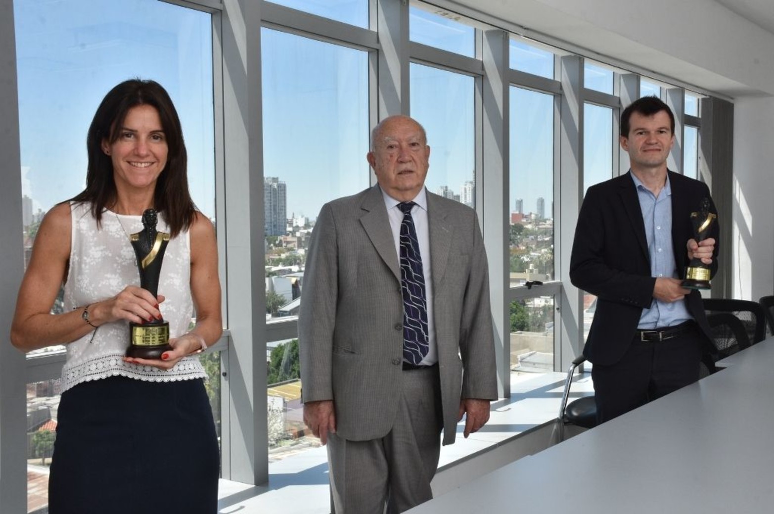 Carina Nicola, Juan Jose Sagardia y Hernán Arenales. Jerarquicos Salud