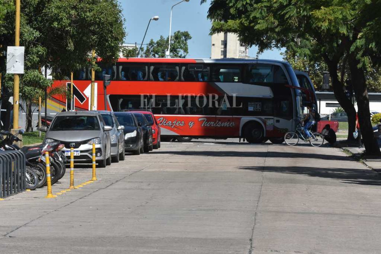 El ingreso por calle Belgrano quedó bloqueado.