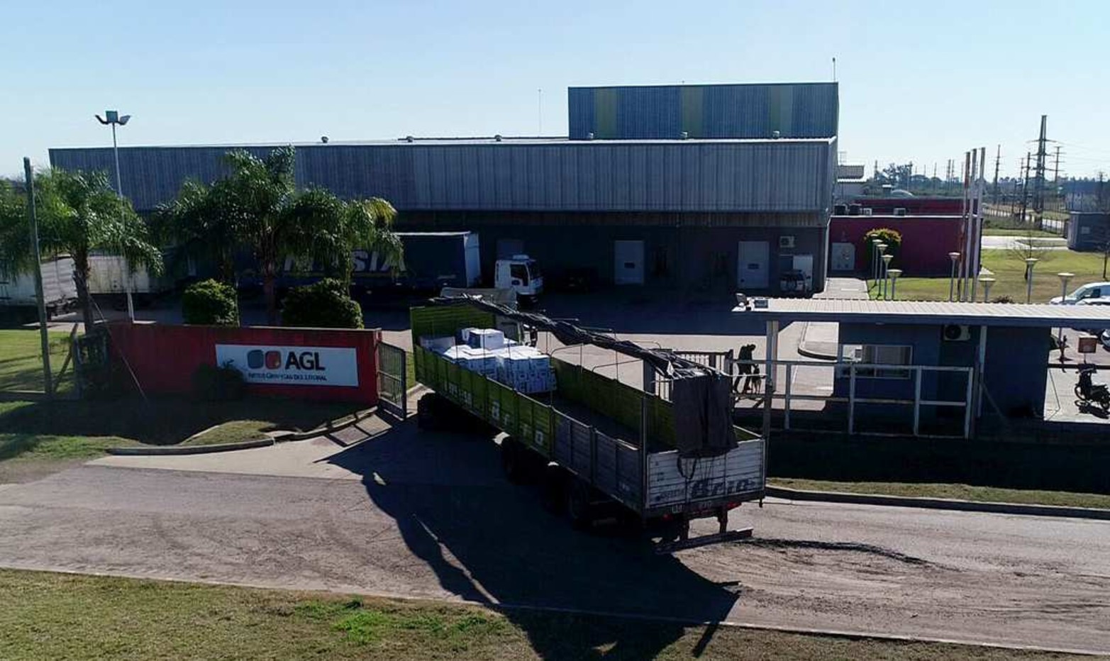 Ingreso a la planta ubicada en el Parque Industrial de Sauce Viejo.